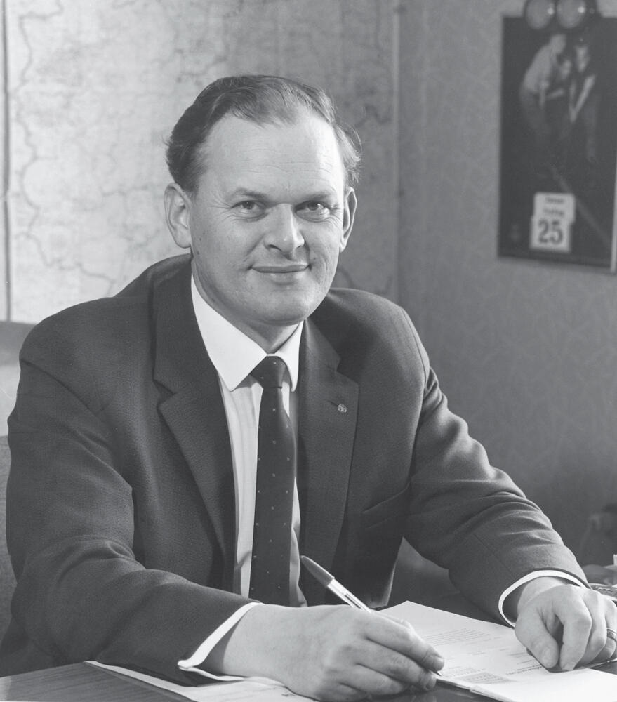 O G Kverneland 3_Director 1964-1980-1000px