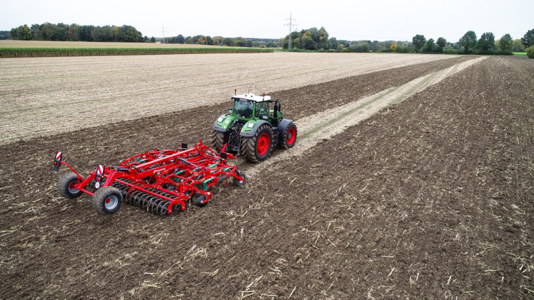 Kverneland-Enduro-Pro-T-Field-0001-jpg-gvtvy11se8